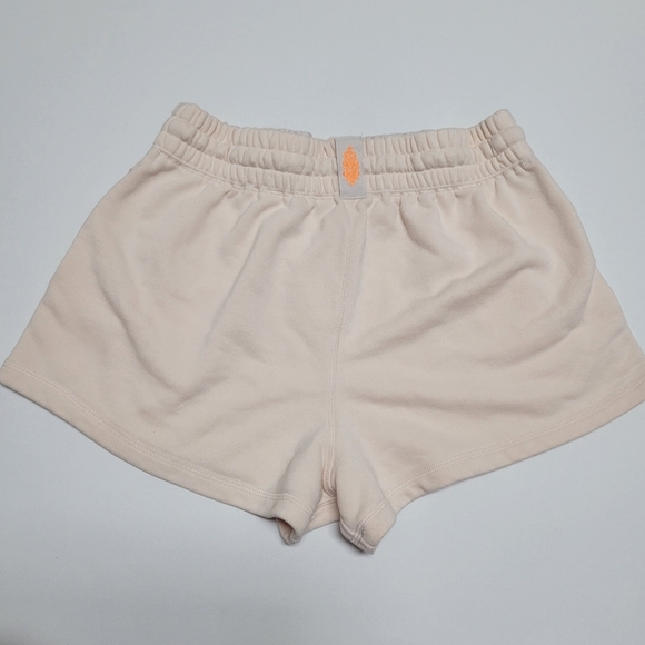 FP Movement Feeling Wavy shorts  Size medium. - Picture 9 of 11